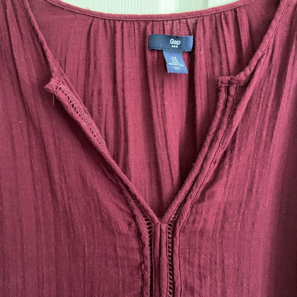 💟GAP blouse💟 - Picture 2 of 5